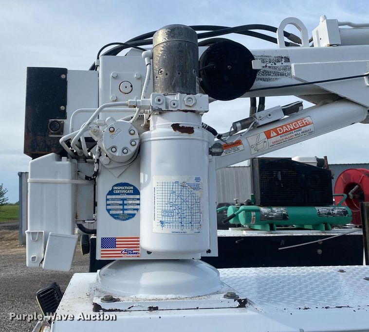 image for item JW9280 2015 Ford F350 Super Duty XL  utility bed pickup truck