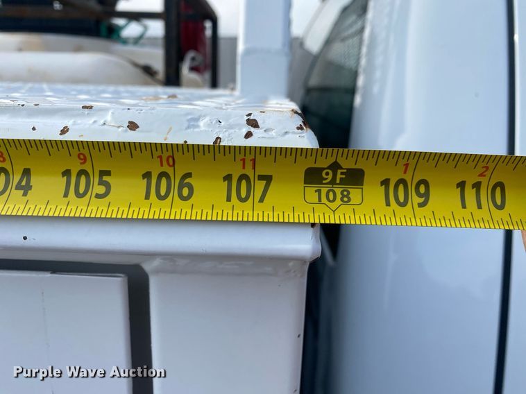 image for item JW9280 2015 Ford F350 Super Duty XL  utility bed pickup truck