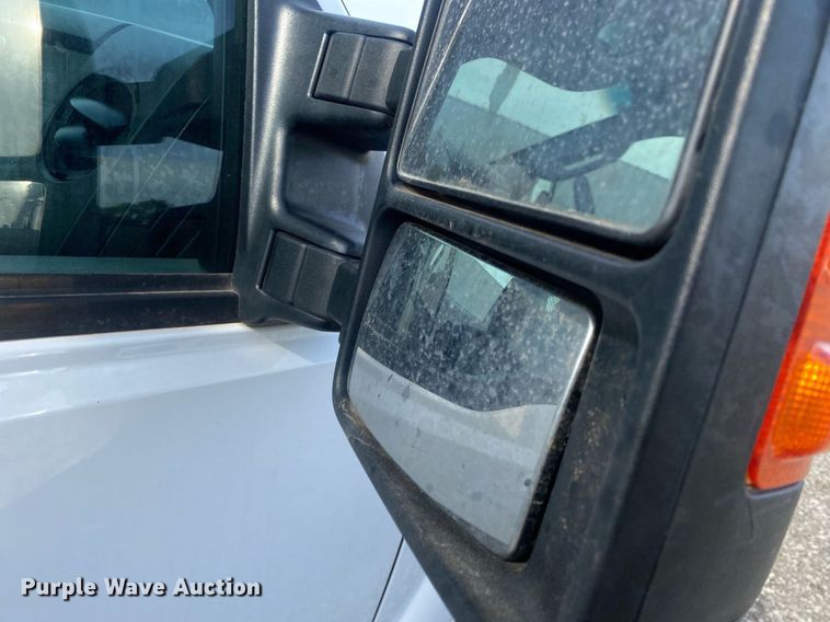 image for item JW9280 2015 Ford F350 Super Duty XL  utility bed pickup truck