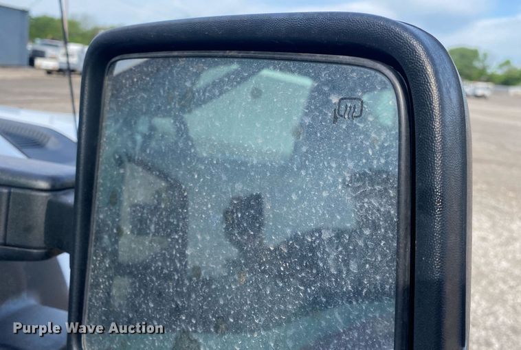 image for item JW9280 2015 Ford F350 Super Duty XL  utility bed pickup truck