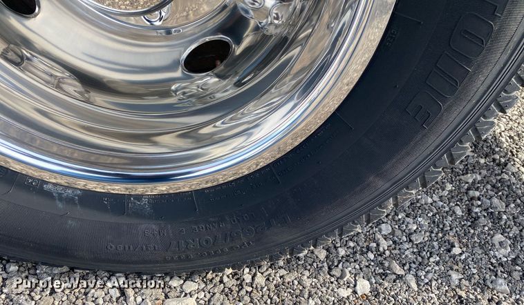 image for item JW9280 2015 Ford F350 Super Duty XL  utility bed pickup truck