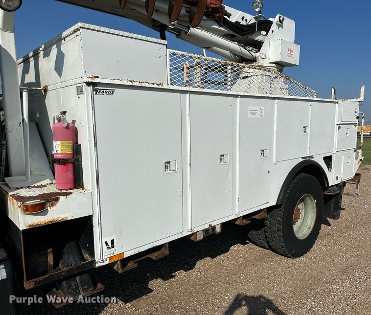 image for item KL9026 2000 Chevrolet C8500  digger derrick truck