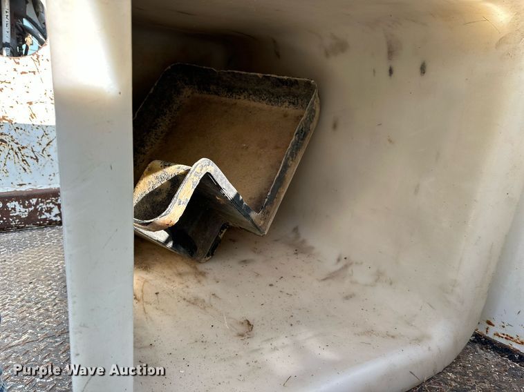 image for item KL9026 2000 Chevrolet C8500  digger derrick truck