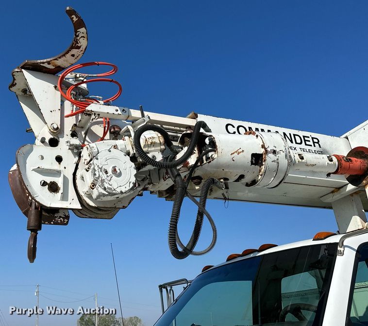 image for item KL9026 2000 Chevrolet C8500  digger derrick truck