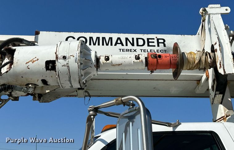 image for item KL9026 2000 Chevrolet C8500  digger derrick truck