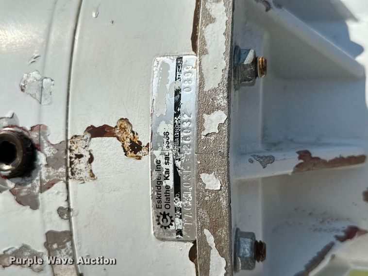 image for item KL9026 2000 Chevrolet C8500  digger derrick truck