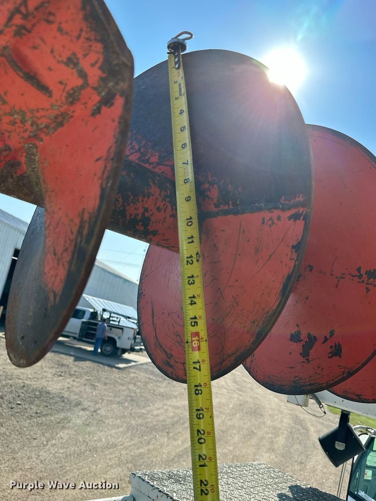 image for item KL9026 2000 Chevrolet C8500  digger derrick truck