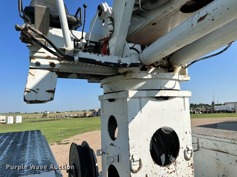 image for item KL9026 2000 Chevrolet C8500  digger derrick truck