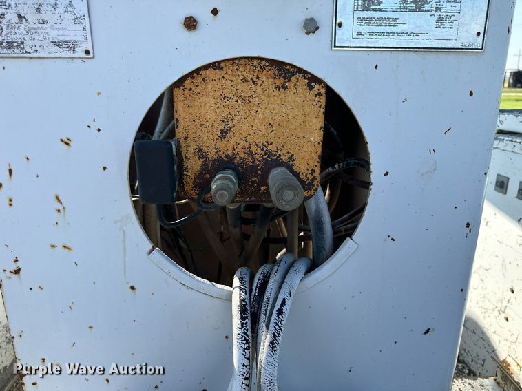 image for item KL9026 2000 Chevrolet C8500  digger derrick truck