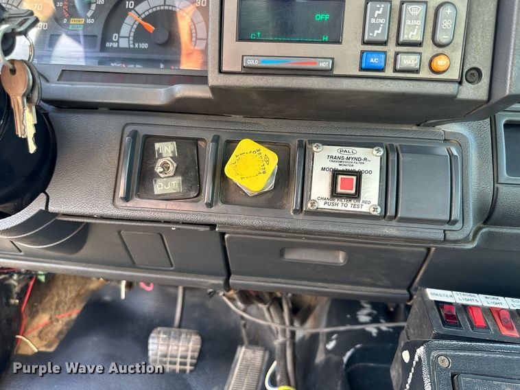 image for item KL9026 2000 Chevrolet C8500  digger derrick truck