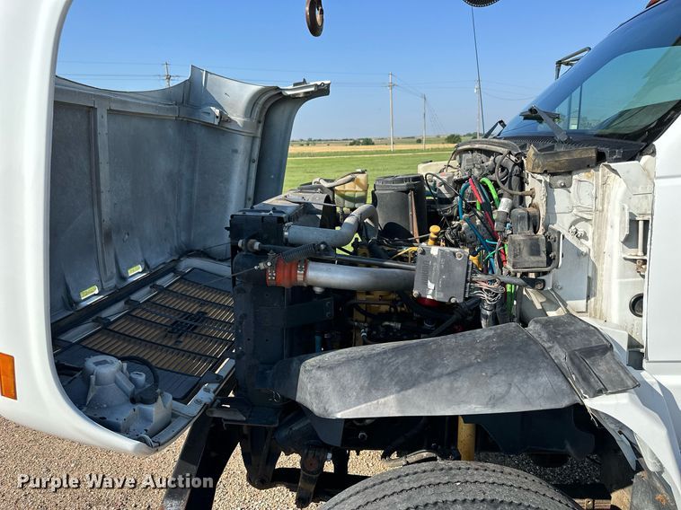 image for item KL9026 2000 Chevrolet C8500  digger derrick truck