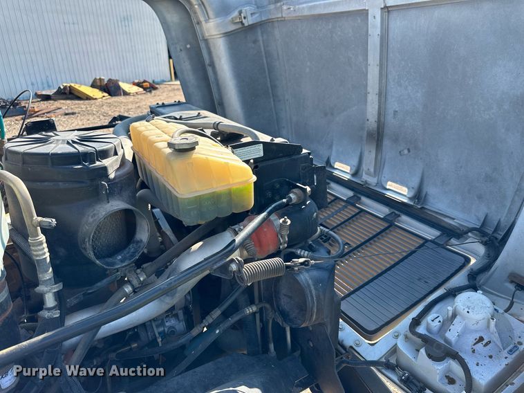 image for item KL9026 2000 Chevrolet C8500  digger derrick truck