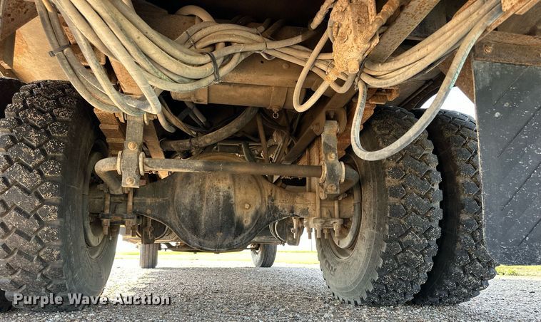 image for item KL9026 2000 Chevrolet C8500  digger derrick truck