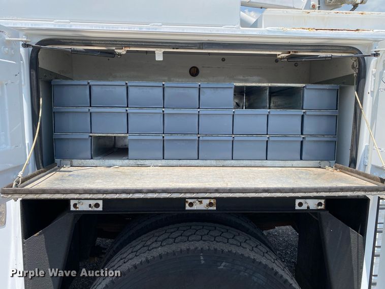 image for item KW9247 2007 Sterling Acterra  utility / service truck