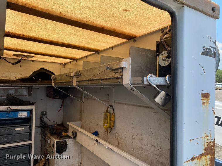 image for item KW9247 2007 Sterling Acterra  utility / service truck