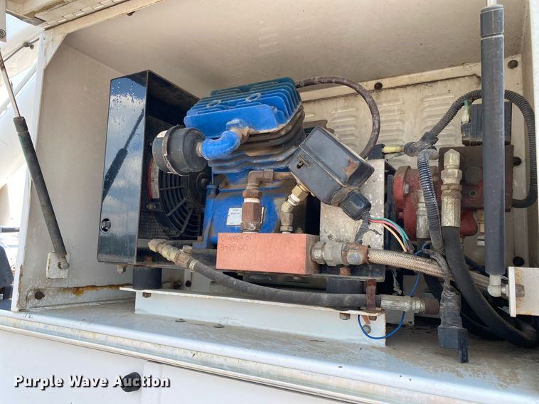 image for item KW9247 2007 Sterling Acterra  utility / service truck