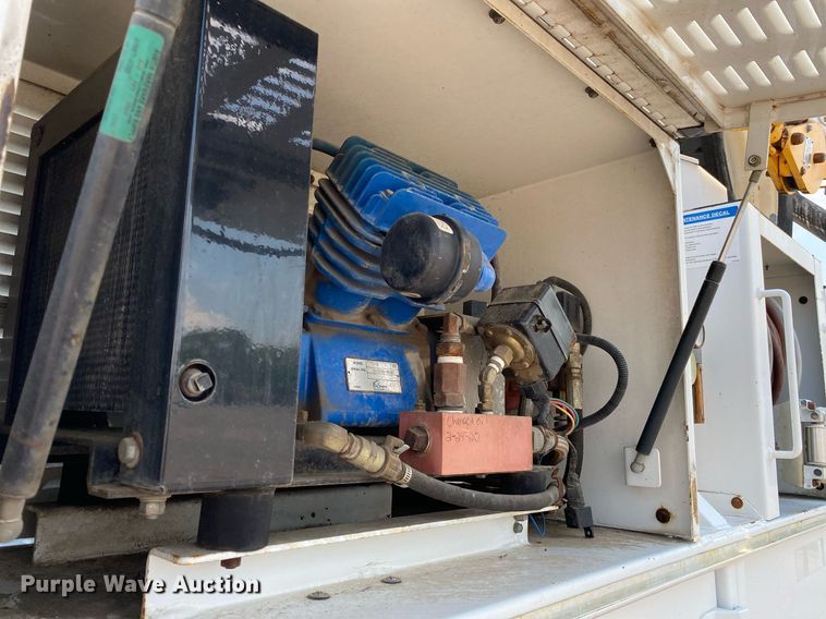 image for item KW9247 2007 Sterling Acterra  utility / service truck