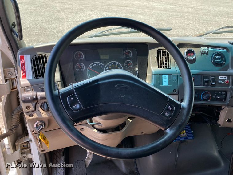 image for item KW9247 2007 Sterling Acterra  utility / service truck