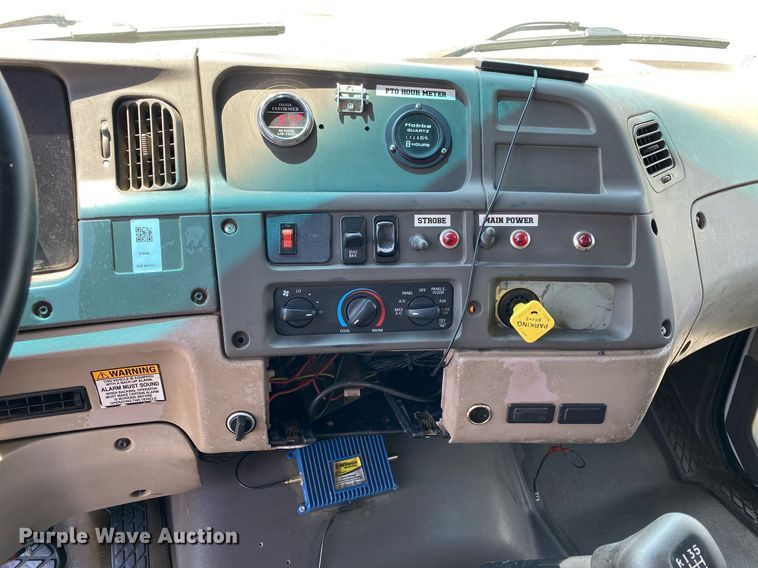 image for item KW9247 2007 Sterling Acterra  utility / service truck