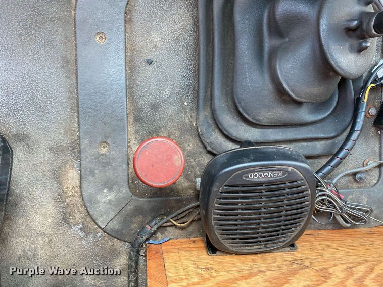 image for item KW9247 2007 Sterling Acterra  utility / service truck