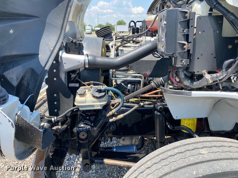 image for item KW9247 2007 Sterling Acterra  utility / service truck