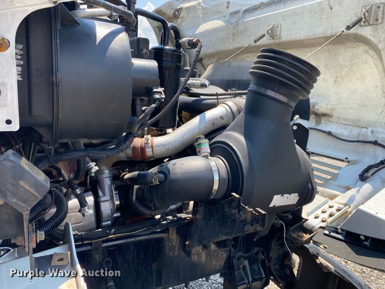 image for item KW9247 2007 Sterling Acterra  utility / service truck