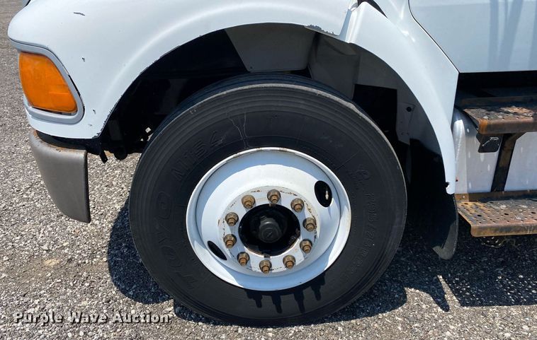 image for item KW9247 2007 Sterling Acterra  utility / service truck