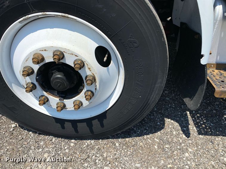 image for item KW9247 2007 Sterling Acterra  utility / service truck