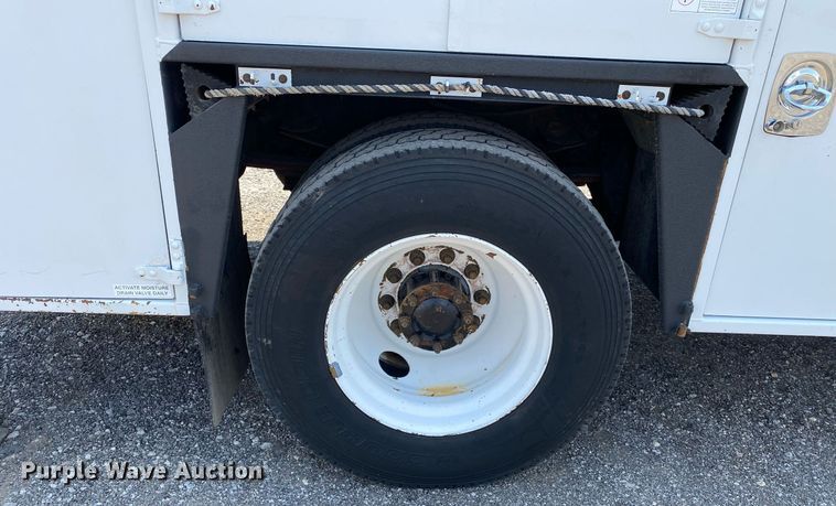 image for item KW9247 2007 Sterling Acterra  utility / service truck