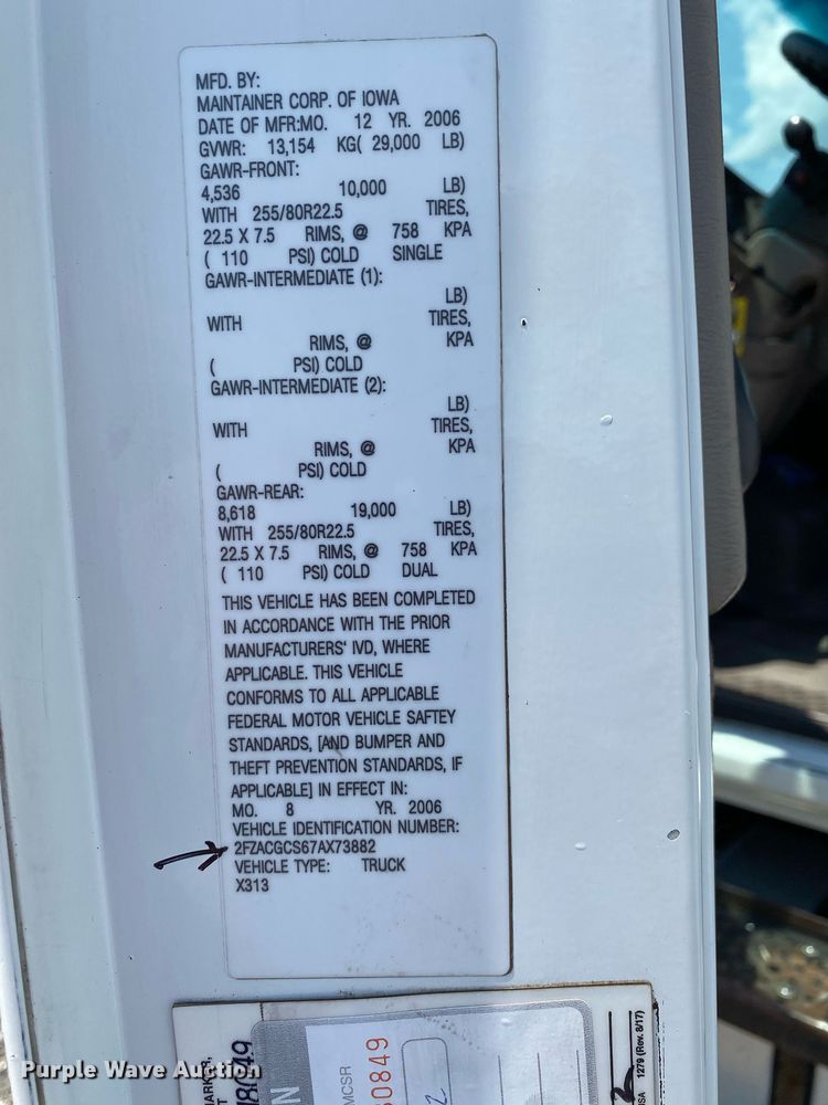 image for item KW9247 2007 Sterling Acterra  utility / service truck