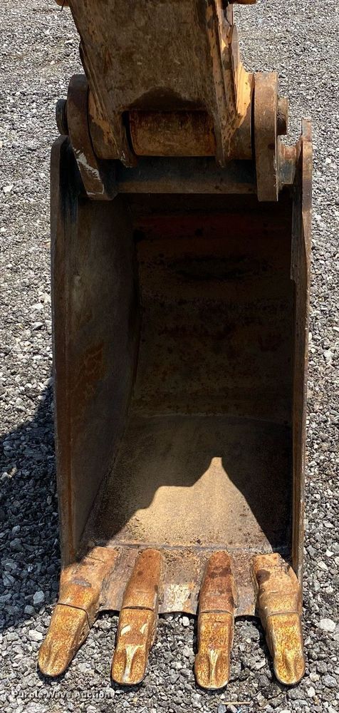 image for item KW9249 2016 Case 580 Super N  backhoe