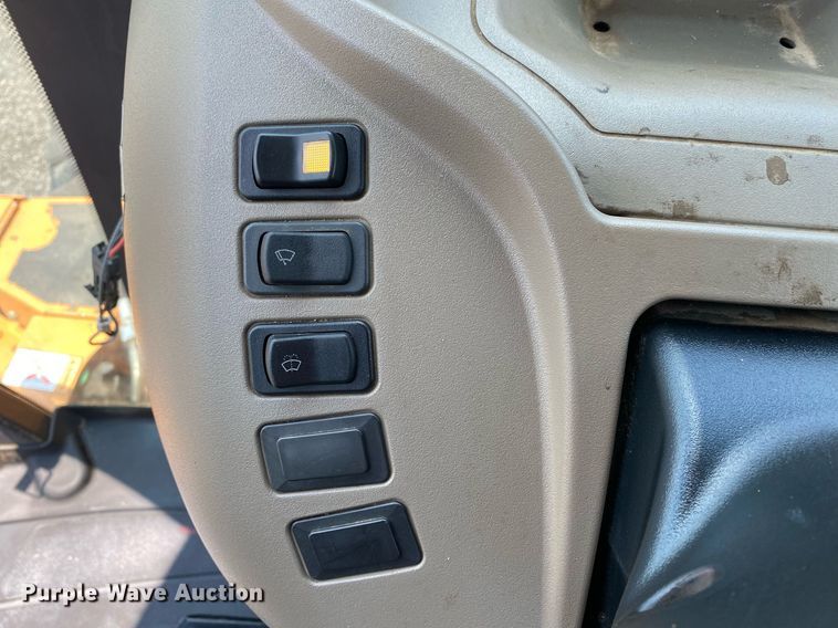 image for item KW9249 2016 Case 580 Super N  backhoe