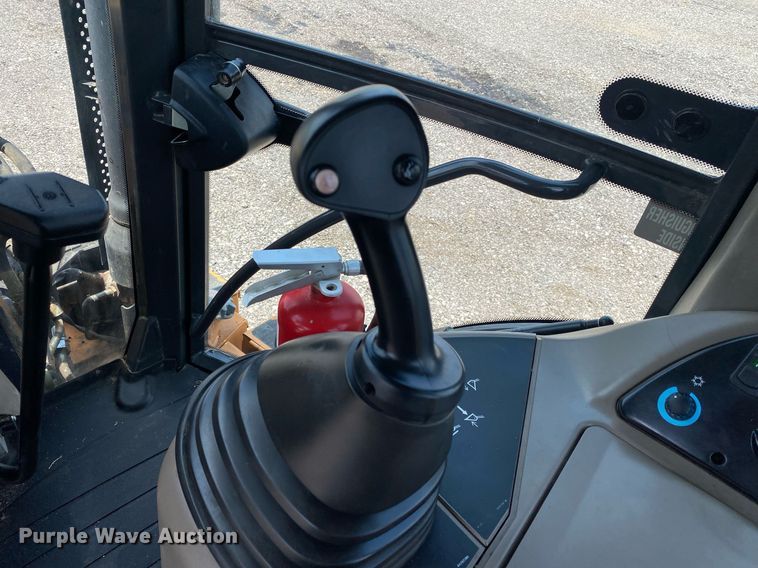 image for item KW9249 2016 Case 580 Super N  backhoe