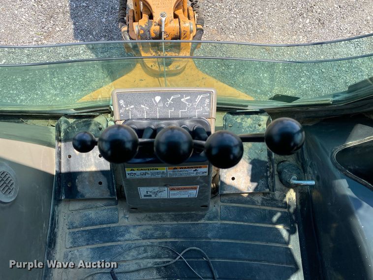 image for item KW9249 2016 Case 580 Super N  backhoe