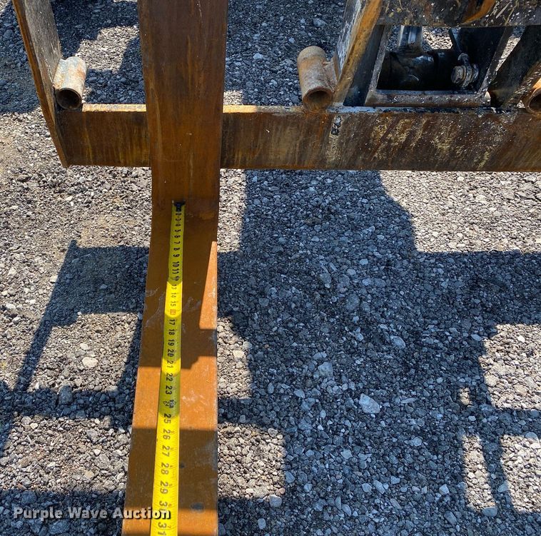 image for item KW9252 2005 SkyTrak 6042  telehandler