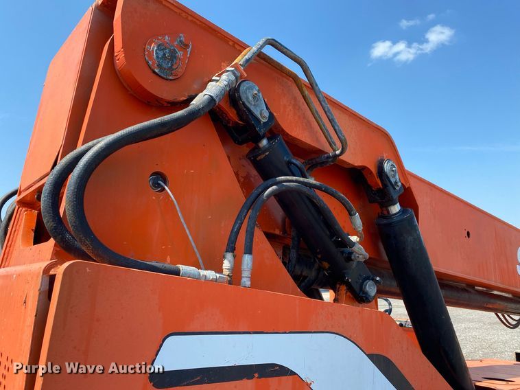 image for item KW9252 2005 SkyTrak 6042  telehandler