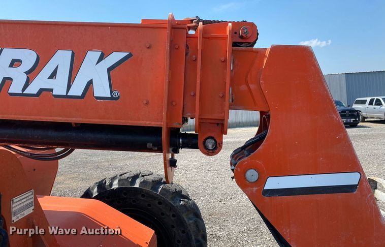 image for item KW9252 2005 SkyTrak 6042  telehandler