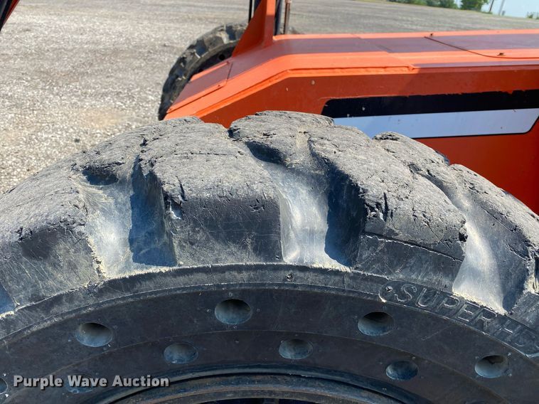 image for item KW9252 2005 SkyTrak 6042  telehandler