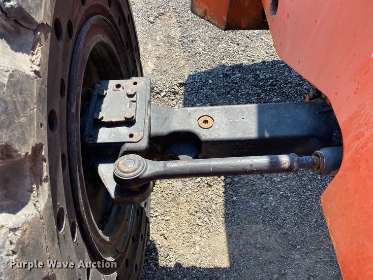 image for item KW9252 2005 SkyTrak 6042  telehandler