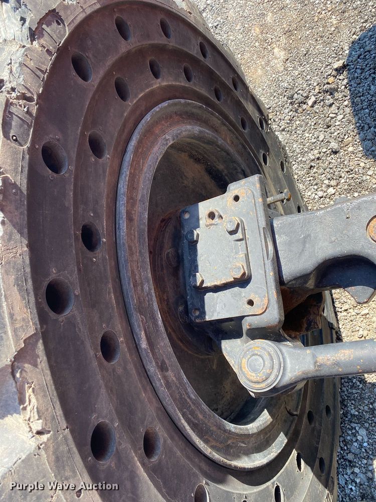 image for item KW9252 2005 SkyTrak 6042  telehandler