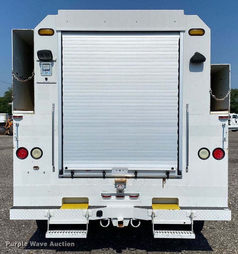 image for item KW9254 2009 GMC C5500  utility / service truck