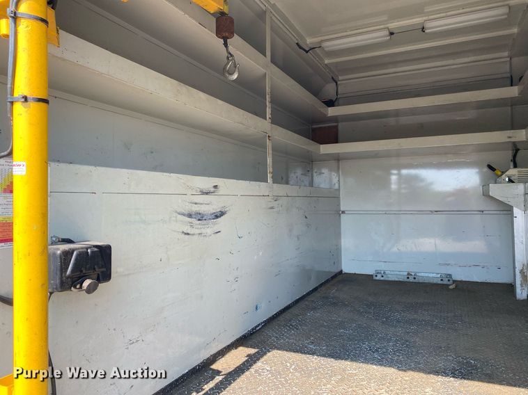 image for item KW9254 2009 GMC C5500  utility / service truck