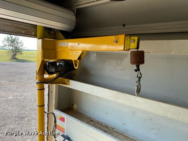 image for item KW9254 2009 GMC C5500  utility / service truck