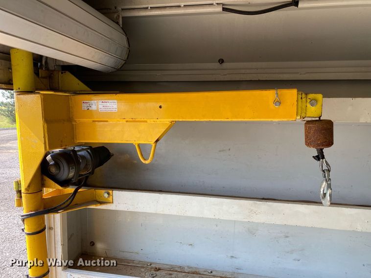 image for item KW9254 2009 GMC C5500  utility / service truck