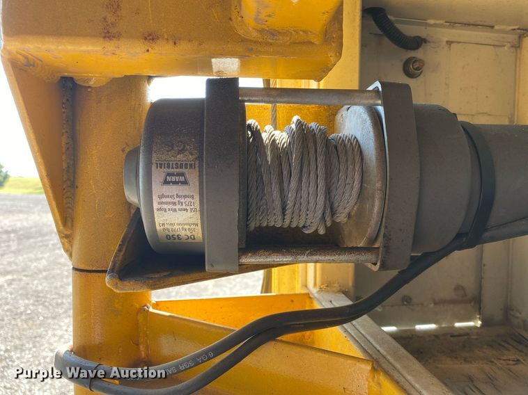 image for item KW9254 2009 GMC C5500  utility / service truck