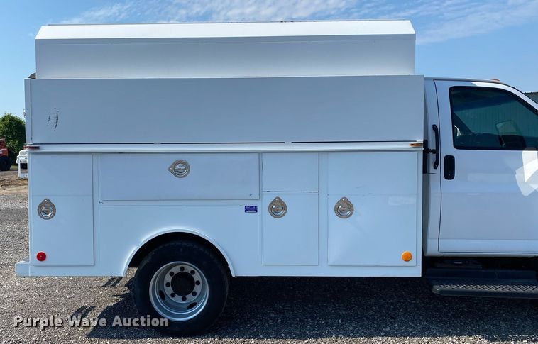 image for item KW9254 2009 GMC C5500  utility / service truck