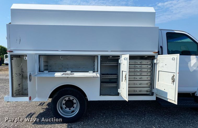 image for item KW9254 2009 GMC C5500  utility / service truck