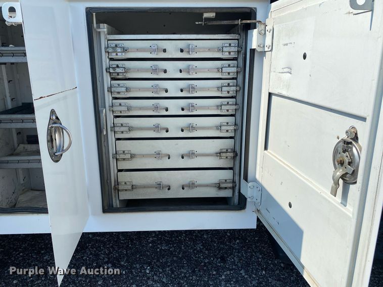 image for item KW9254 2009 GMC C5500  utility / service truck