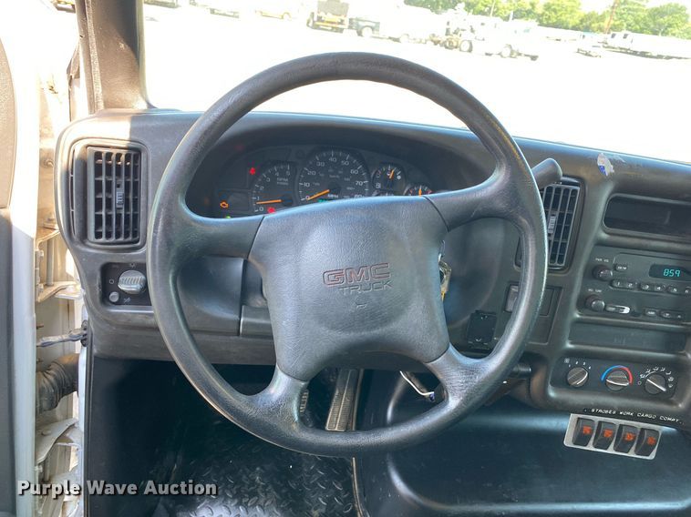 image for item KW9254 2009 GMC C5500  utility / service truck