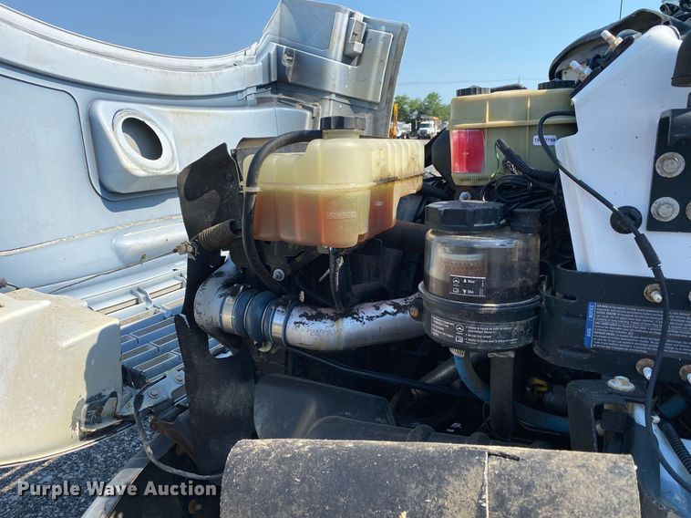 image for item KW9254 2009 GMC C5500  utility / service truck